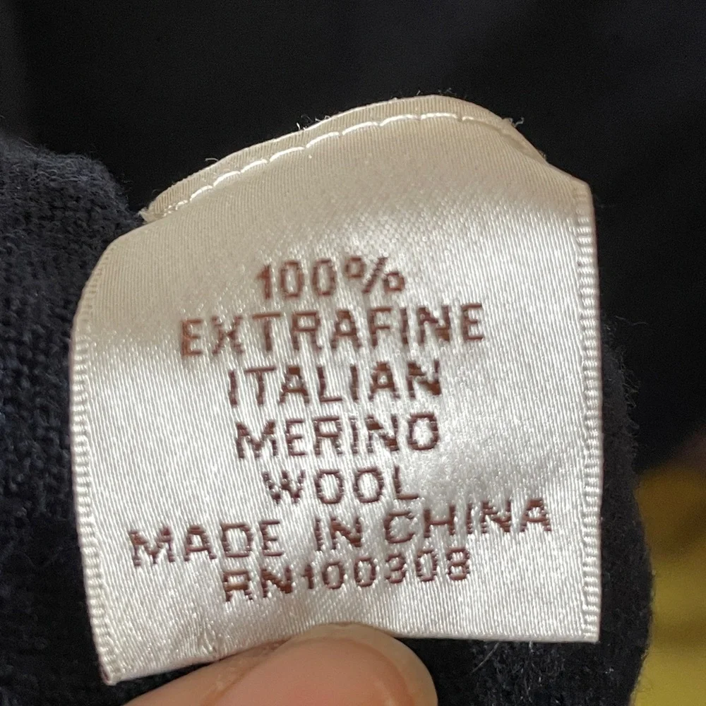 Peter Millar navy blue half-zip sweater - Picture 8 of 8